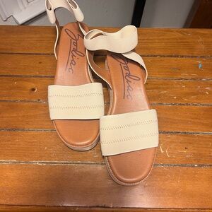 Jolie Women's Cream and Tan Sandals